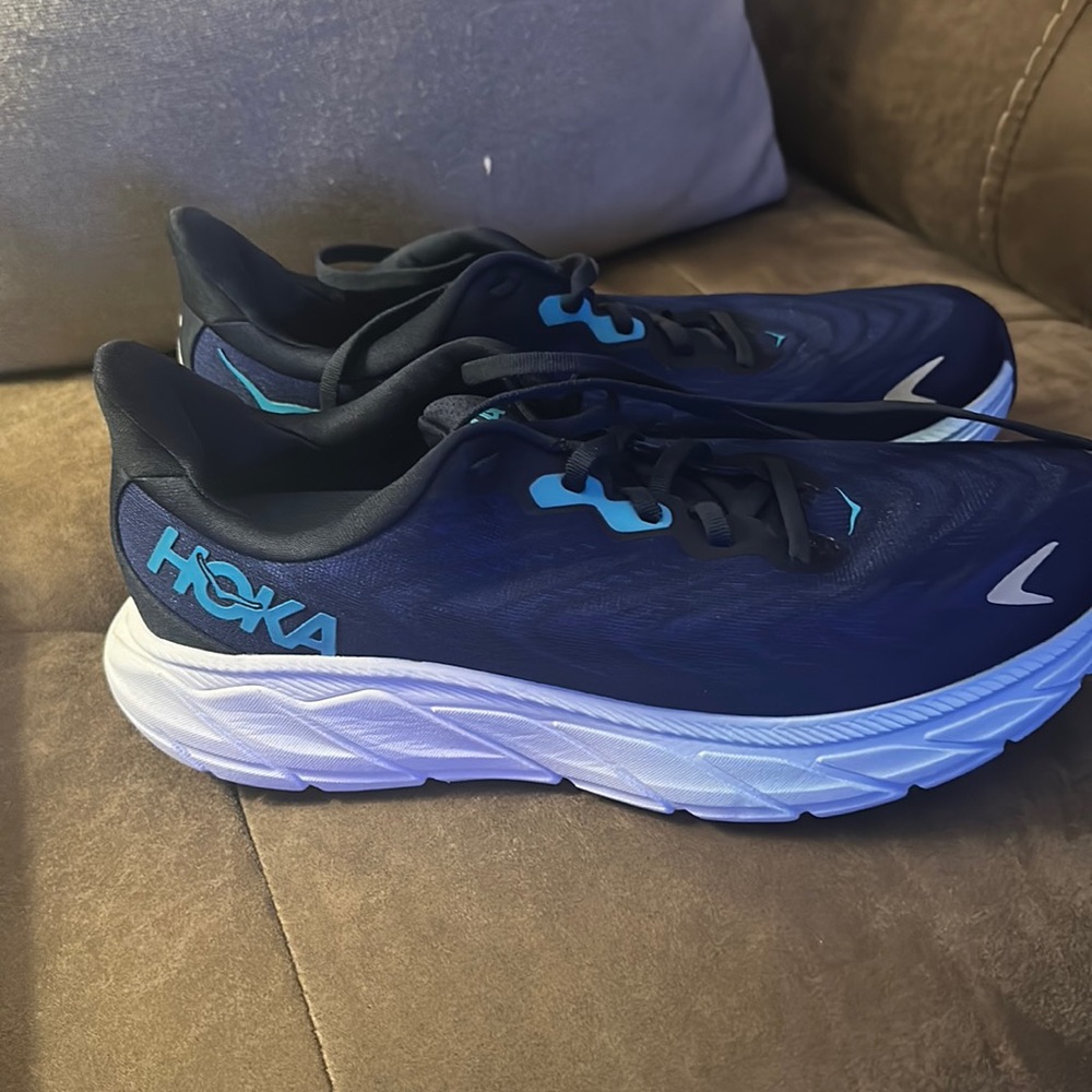 Hoka  size 8.5 Size 10 woman Wore  didn’t fit right just purchased on July 8.